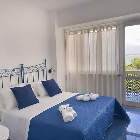 La Caravella 3*